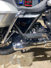 Load image into Gallery viewer, 1997-2008 Harley Davidson Touring Side Cover FXR Style